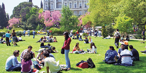 Makedonya Üniversitesi Puanları 